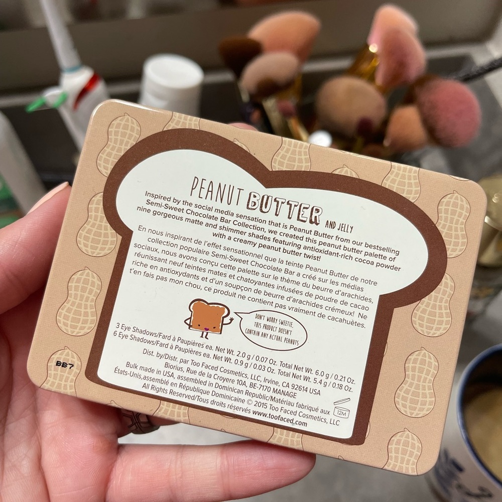 Too Faced Peanut Butter & Jelly eye palette gently used - Picture 5 of 7